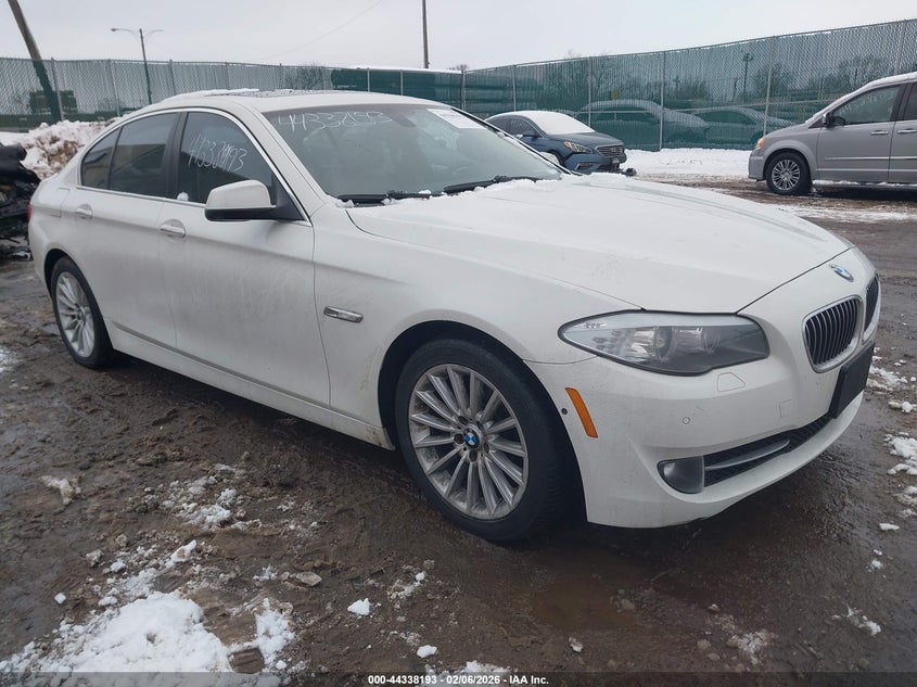 2013 BMW 5er VIN WBAFU7C54DDU67979 IAAI salvage auction — UNDERCARRIAGE, Salvage (Indiana), sold $925 on 2026-07-21 (photo 1)