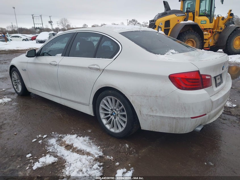 2013 BMW 5er VIN WBAFU7C54DDU67979 IAAI salvage auction — UNDERCARRIAGE, Salvage (Indiana), sold $925 on 2026-07-21 (photo 3)