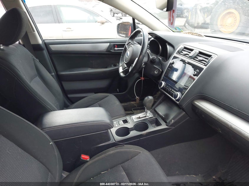2019 Subaru Outback VIN 4S4BSAFC9K3206957 IAAI salvage auction — LEFT SIDE, Salvage Title, sold $2,175 on 2026-09-15 (photo 5)