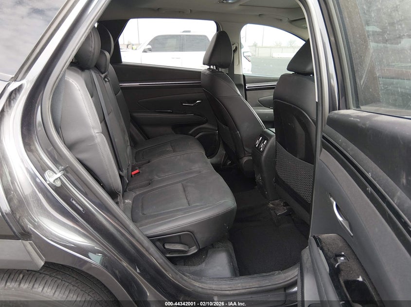 2022 Hyundai Tucson VIN 5NMJC3AE3NH060255 IAAI salvage auction — REAR END, Salvage Title, sold $7,300 on 2026-07-31 (photo 8)