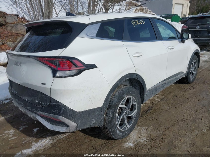 2024 Kia Sportage VIN KNDPUCDF2R7273531 IAAI salvage auction — LEFT FRONT, Salvage Title, sold $6,550 on 2026-07-28 (photo 4)