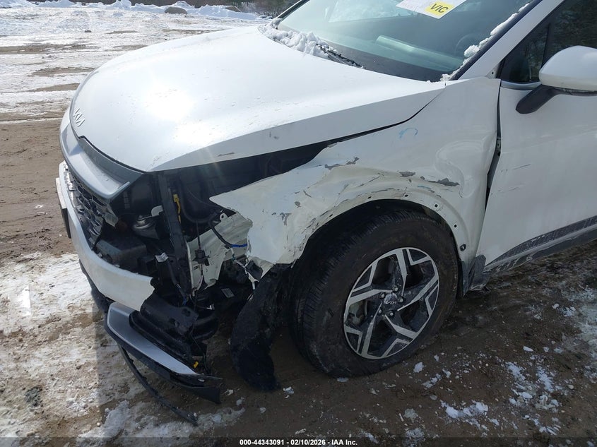 2024 Kia Sportage VIN KNDPUCDF2R7273531 IAAI salvage auction — LEFT FRONT, Salvage Title, sold $6,550 on 2026-07-28 (photo 6)