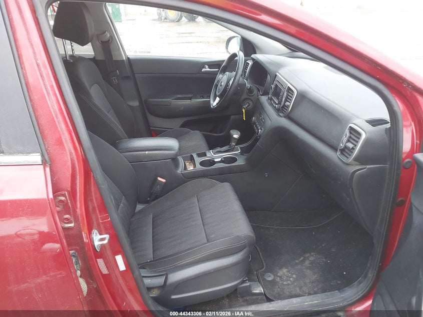 2017 Kia Sportage VIN KNDPMCAC6H7076189 IAAI salvage auction — FRONT END, Salvage Title, sold $2,350 on 2026-07-20 (photo 5)