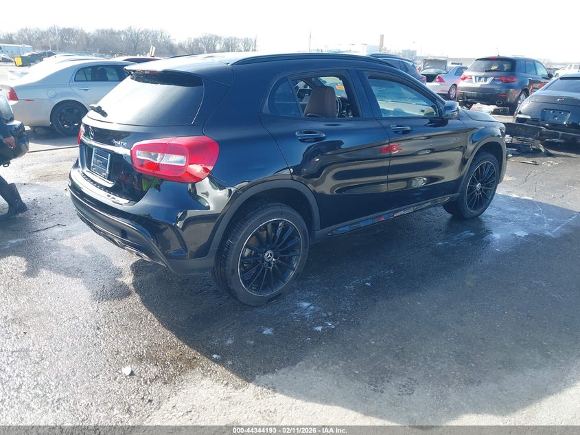 2020 Mercedes-benz Gla-klasse VIN W1NTG4GB2LJ700052 IAAI salvage auction — SIDE, Salvage (Missouri), sold $6,500 on 2026-07-29 (photo 4)