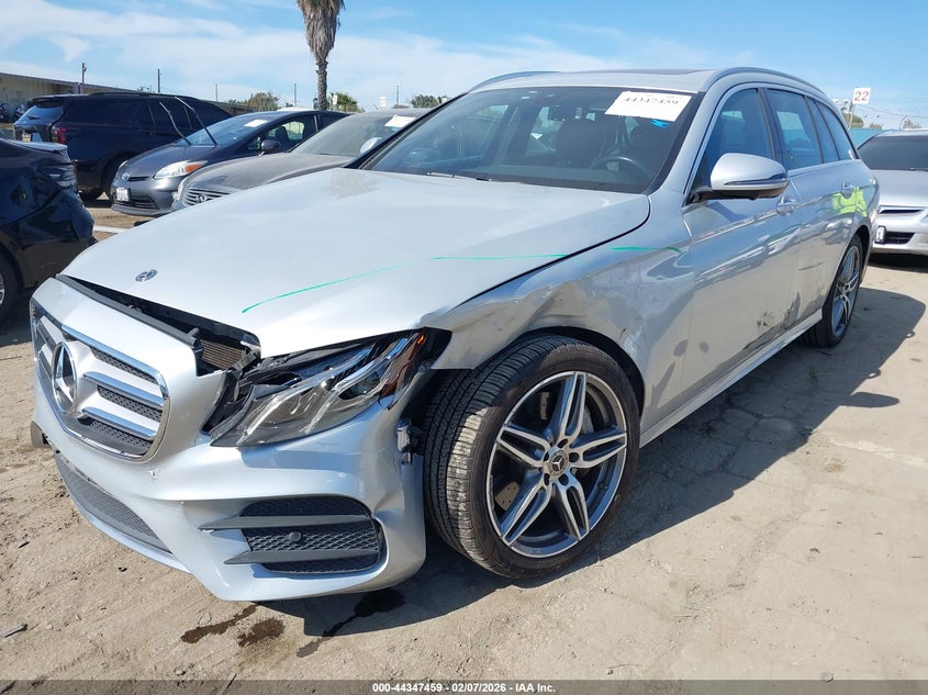 2019 Mercedes-benz E-klasse VIN WDDZH6JBXKA638326 IAAI salvage auction — LEFT FRONT, Salvage (California), sold $9,350 on 2026-07-15 (photo 2)