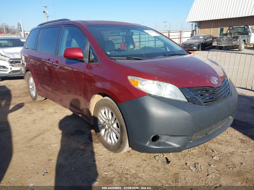2011 Toyota Sienna VIN 5TDYK3DC1BS114608 IAAI salvage auction — REAR END, Clear (Oklahoma), sold $775 on 2026-07-08 (photo 1)