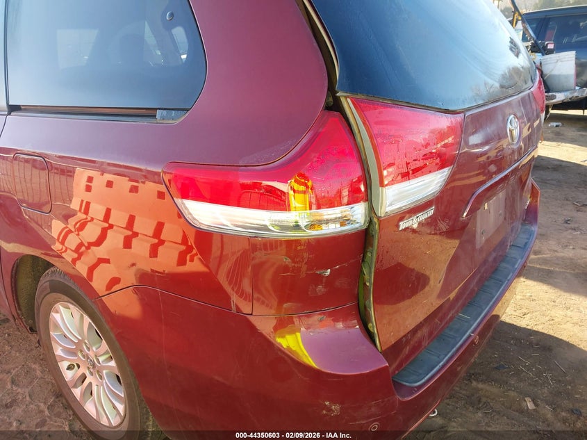 2011 Toyota Sienna VIN 5TDYK3DC1BS114608 IAAI salvage auction — REAR END, Clear (Oklahoma), sold $775 on 2026-07-08 (photo 6)