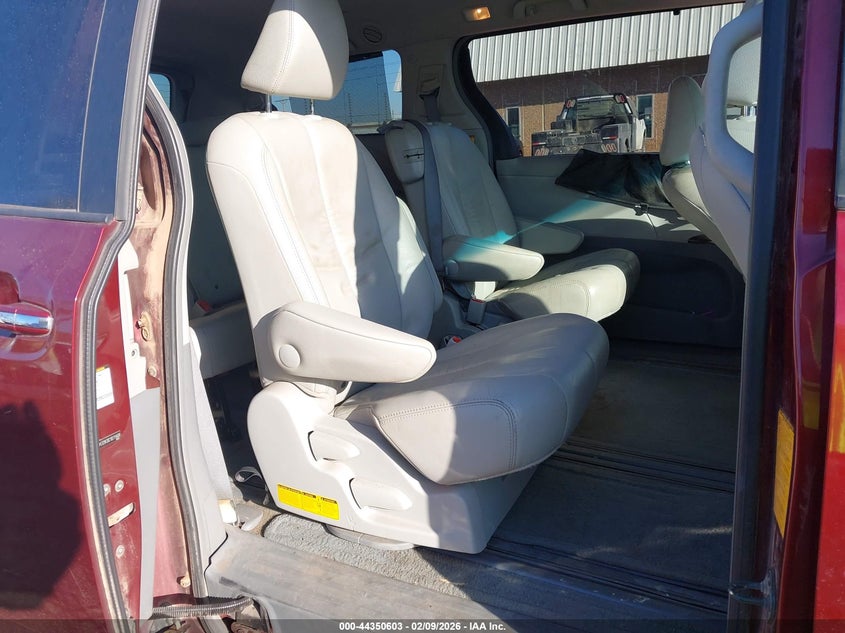2011 Toyota Sienna VIN 5TDYK3DC1BS114608 IAAI salvage auction — REAR END, Clear (Oklahoma), sold $775 on 2026-07-08 (photo 8)