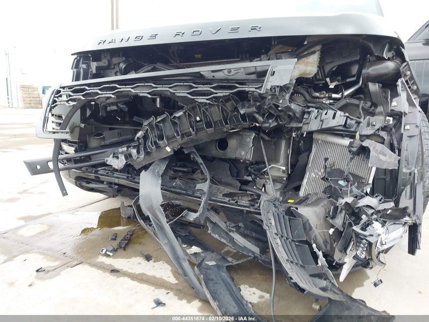 2021 Land rover RANGE ROVER VIN SALGS2SEXMA446484 IAAI salvage auction — Front End, Salvage (California), sold $20,950 on 2026-04-01 (photo 6)