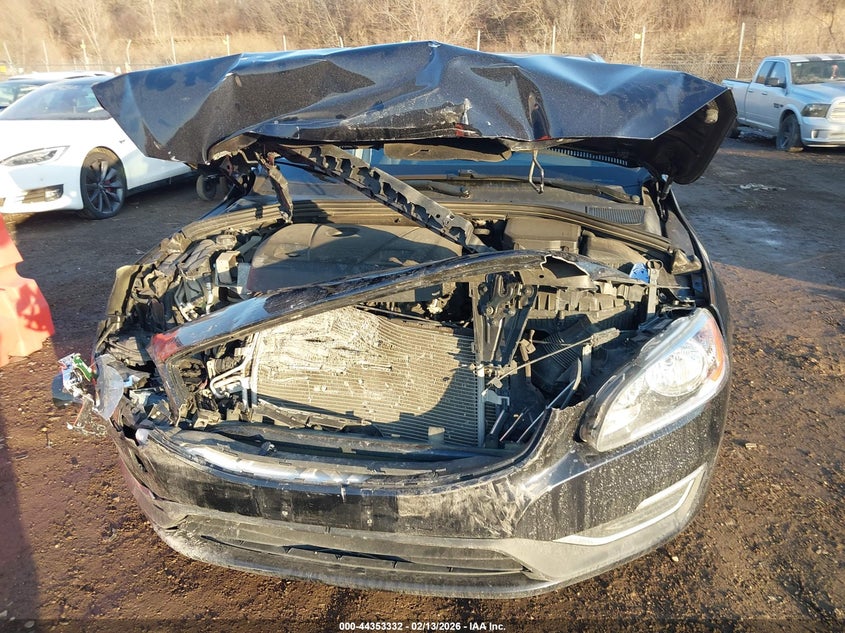 2017 Volvo V60 VIN YV140MSK1H1359087 IAAI salvage auction — FRONT END, Salvage (Illinois), sold $500 on 2026-08-13 (photo 6)