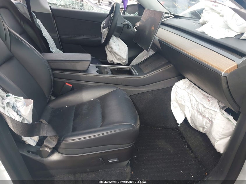2021 Tesla Model y VIN 5YJYGDEE0MF296073 IAAI salvage auction — LEFT & RIGHT, Salvage - Greater Than 75% (Maryland), sold $3,650 on 2026-07-28 (photo 5)