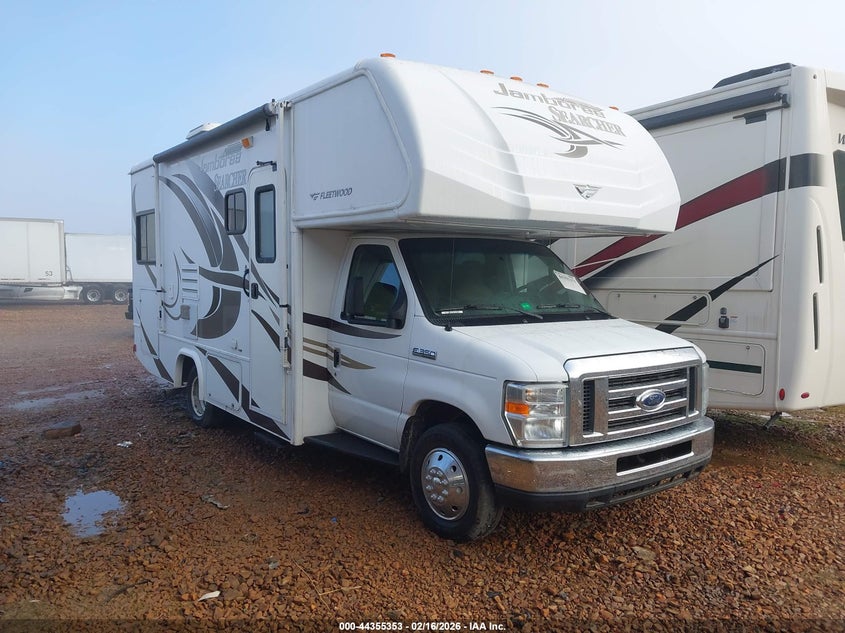 2014 Ford Econoline VIN 1FDWE3FL8EDA23021 IAAI salvage auction — LEFT SIDE, Clear (Tennessee), sold $5,700 on 2026-08-12 (photo 1)