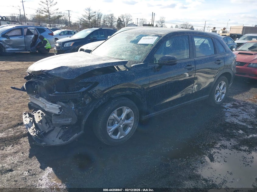 2024 Honda Hr-v VIN 3CZRZ2H34RM759102 IAAI salvage auction — FRONT END, Salvage (New Jersey), sold $4,700 on 2026-07-09 (photo 2)