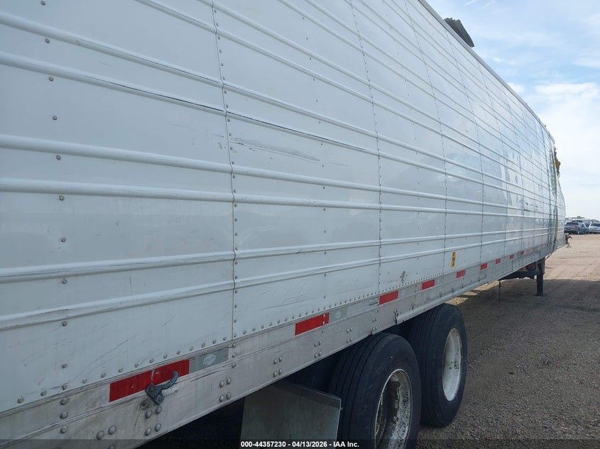 2018 Utility trailer mfg Utility trailer mfg VIN 1UYVS2538J2215213 IAAI salvage auction — ALL OVER, Regular (South Dakota), sold $25 on 2026-07-28 (photo 4)