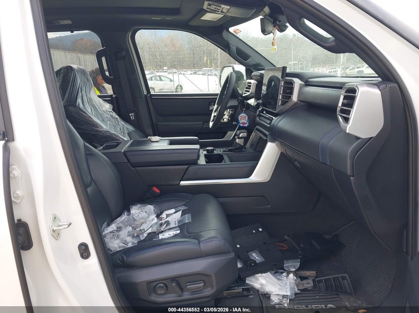 2024 Toyota Sequoia VIN 7SVAAABA4RX026186 IAAI salvage auction — FRONT END, Salvage Title, sold $28,250 on 2026-07-29 (photo 5)
