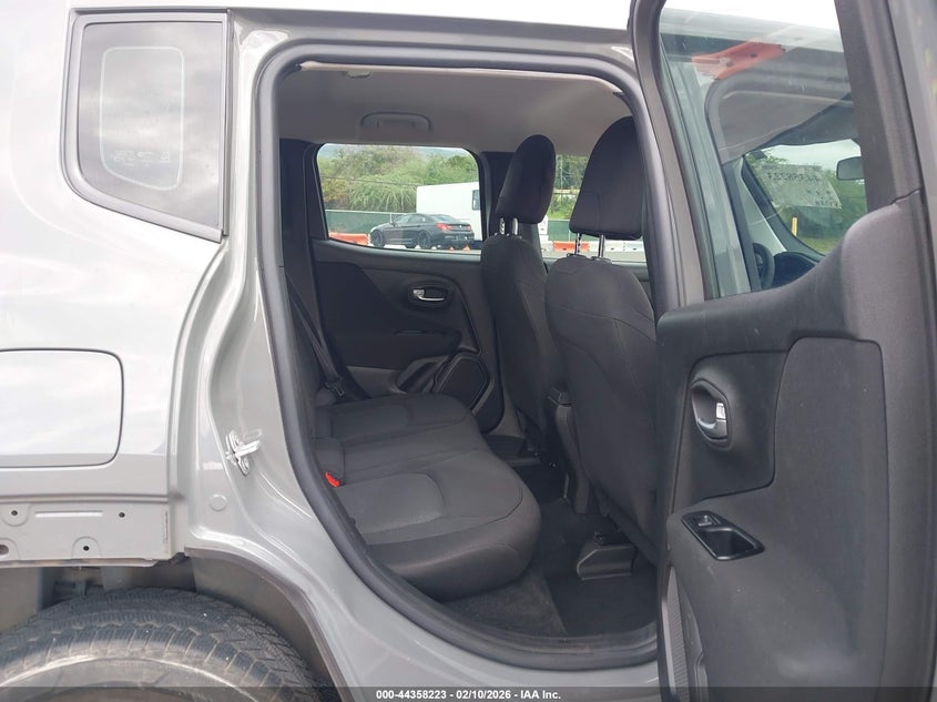 2020 Jeep Renegade VIN ZACNJBAB4LPL03521 IAAI salvage auction — SIDE, Clear (Hawaii), sold $2,800 on 2026-07-17 (photo 8)