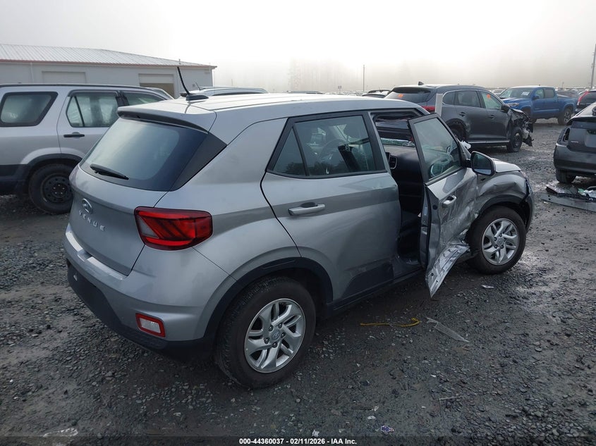 2025 Hyundai Venue VIN KMHRB8A33SU392505 IAAI salvage auction — ROLLOVER, Bill Of Sale (Washington), sold $2,150 on 2026-07-22 (photo 4)