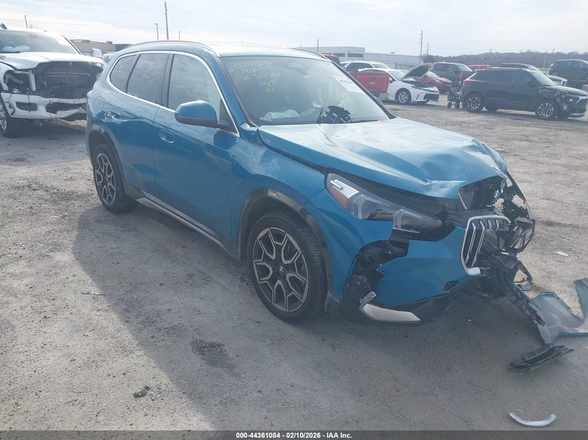 2025 BMW X1 VIN WBX73EF00S5094268 IAAI salvage auction — FRONT END, Salvage Title, sold $8,300 on 2026-07-21 (photo 1)