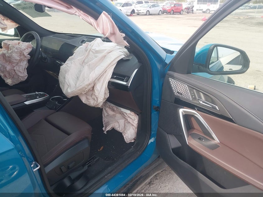 2025 BMW X1 VIN WBX73EF00S5094268 IAAI salvage auction — FRONT END, Salvage Title, sold $8,300 on 2026-07-21 (photo 5)