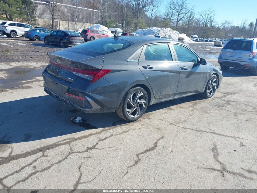 2024 Hyundai Elantra VIN KMHLP4DG9RU693207 IAAI salvage auction — SIDE, Salvage Title, sold $4,800 on 2026-07-22 (photo 4)
