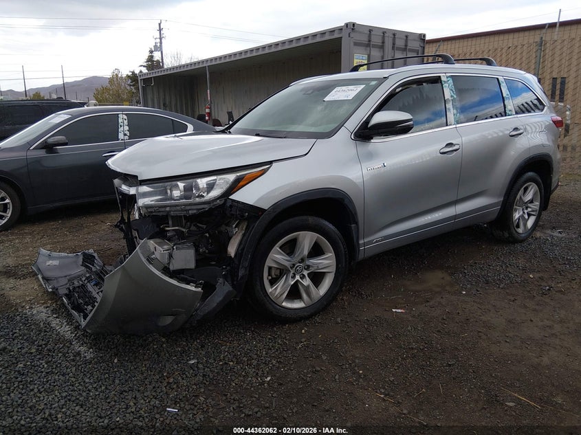 2018 Toyota Highlander VIN 5TDDGRFHXJS044617 IAAI salvage auction — FRONT END, Salvage Title, sold $5,000 on 2026-08-02 (photo 2)