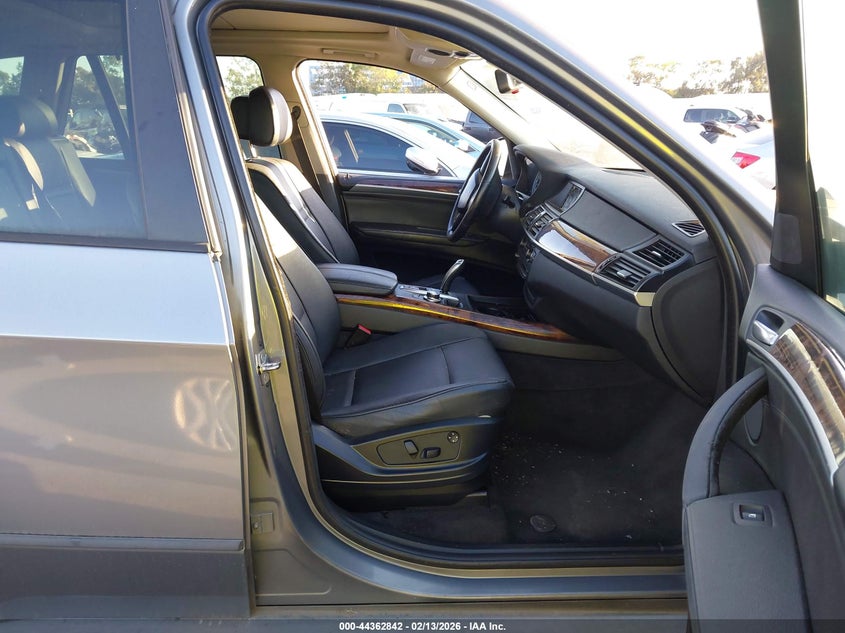 2008 BMW X5 VIN 5UXFE43568L005755 IAAI salvage auction — REPOSSESSION, Clear - Dealer Only (California), sold $375 on 2026-07-09 (photo 5)