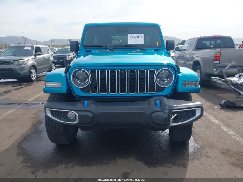2024 Jeep Grand wagoneer VIN 1C4RJXP64RW191584 IAAI salvage auction — FRONT END, Salvage Title, sold $15,450 on 2026-07-28 (photo 6)