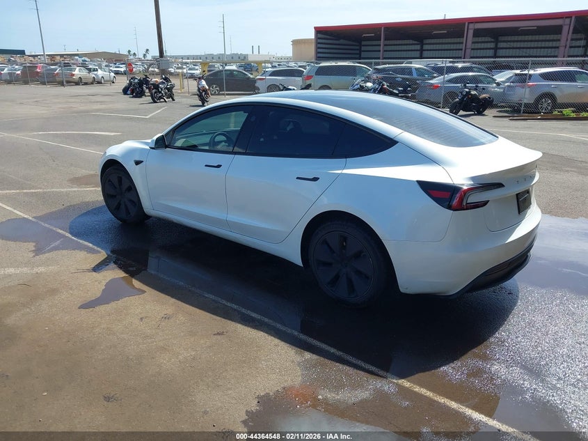 2025 Tesla Model 3 VIN 5YJ3E1EA0SF981943 IAAI salvage auction — RIGHT FRONT, Salvage (Hawaii), sold $12,900 on 2026-08-25 (photo 3)