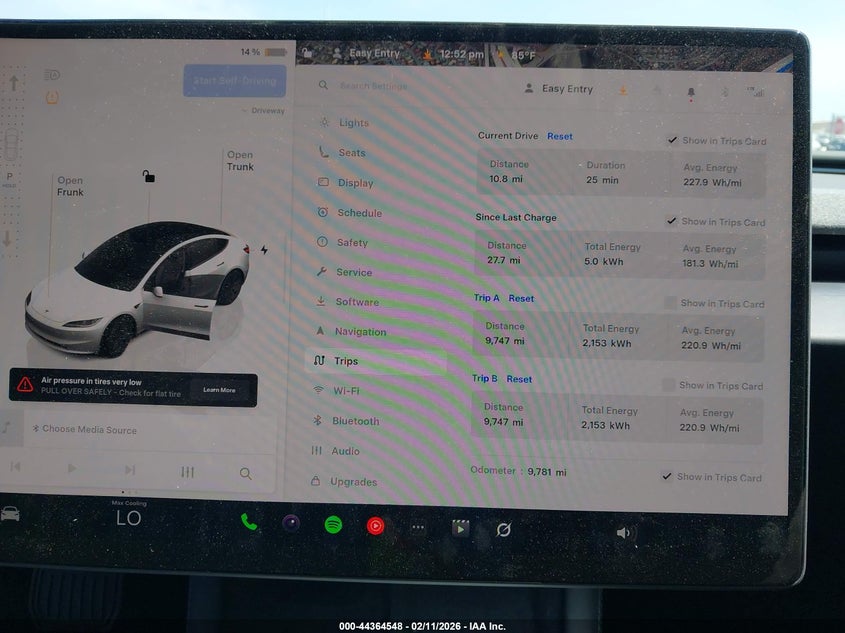 2025 Tesla Model 3 VIN 5YJ3E1EA0SF981943 IAAI salvage auction — RIGHT FRONT, Salvage (Hawaii), sold $12,900 on 2026-08-25 (photo 7)