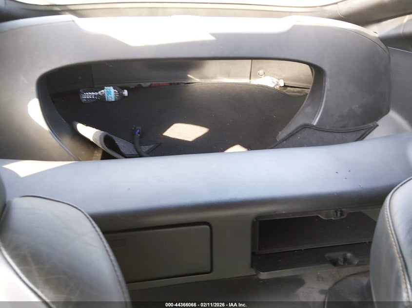 2003 Nissan 350z VIN JN1AZ34E83T008810 IAAI salvage auction — THEFT, Salvage (Ohio), sold $300 on 2026-07-28 (photo 8)