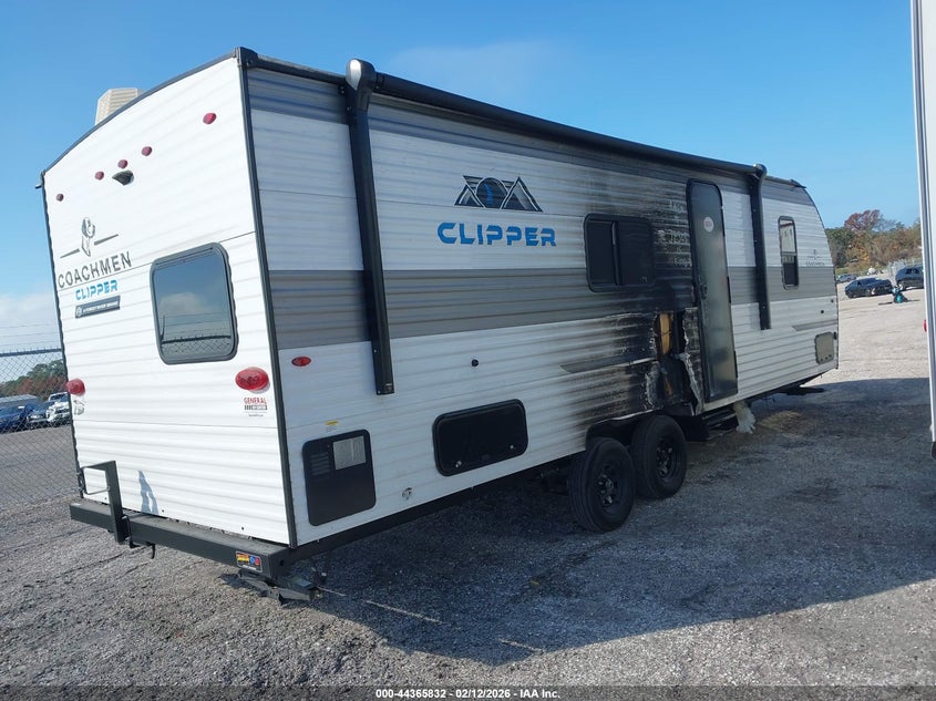 2025 VIN 5ZT2CWRB9SJ135643 IAAI salvage auction — Burn Interior, Salvage Title, sold $1,700 on 2026-07-09 (photo 4)