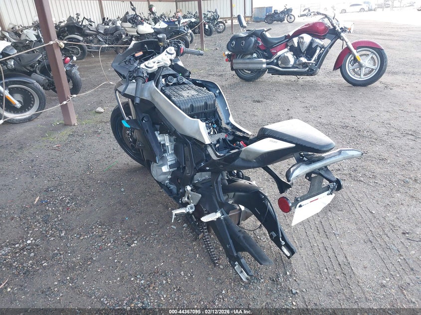 2025 VIN LCEPEVLP4S6000542 IAAI salvage auction — THEFT, Salvage (California), sold $800 on 2026-07-07 (photo 3)