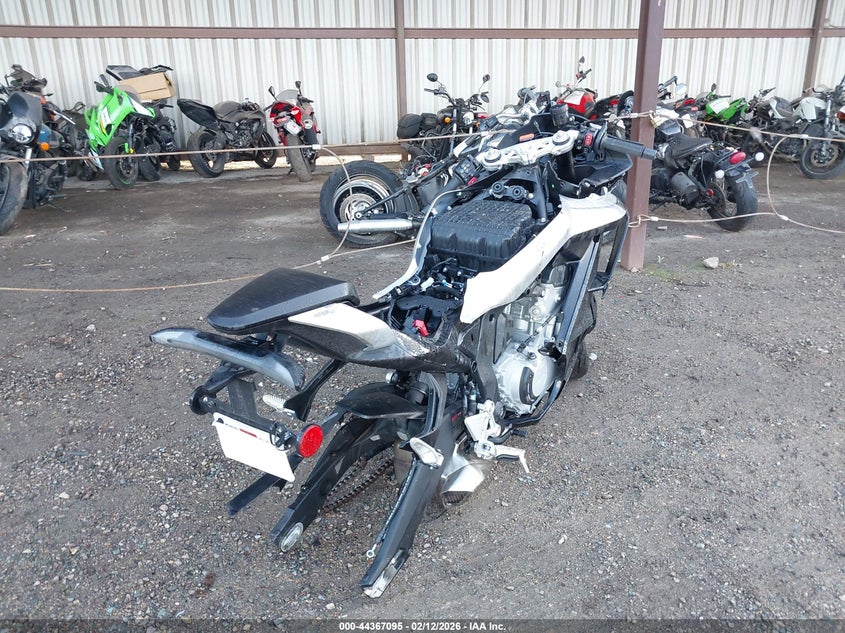 2025 VIN LCEPEVLP4S6000542 IAAI salvage auction — THEFT, Salvage (California), sold $800 on 2026-07-07 (photo 4)