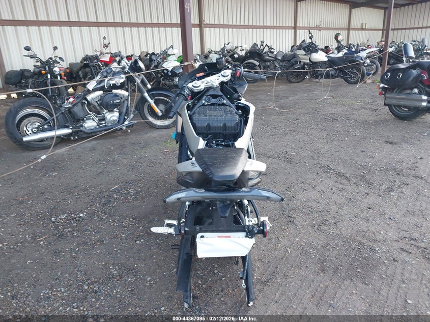 2025 VIN LCEPEVLP4S6000542 IAAI salvage auction — THEFT, Salvage (California), sold $800 on 2026-07-07 (photo 6)