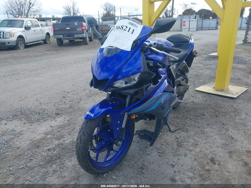2024 Yamaha Yzf VIN MH3RH18Y2RK014825 IAAI salvage auction — LEFT SIDE, Salvage (California), sold $1,150 on 2026-07-14 (photo 2)