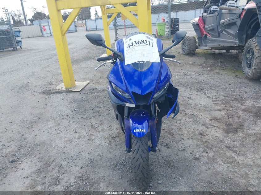 2024 Yamaha Yzf VIN MH3RH18Y2RK014825 IAAI salvage auction — LEFT SIDE, Salvage (California), sold $1,150 on 2026-07-14 (photo 5)