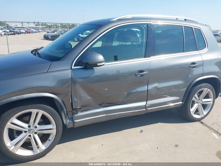 2016 Volkswagen Tiguan VIN WVGAV7AX4GW087348 IAAI salvage auction — LEFT SIDE, Salvage Title, sold $3,500 on 2026-08-06 (photo 6)