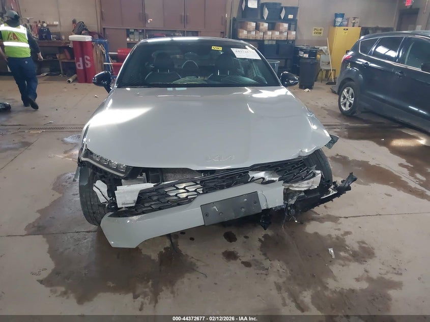 2023 Kia K5 VIN 5XXG44J82PG170397 IAAI salvage auction — FRONT END, Salvage Title, sold $3,600 on 2026-07-09 (photo 6)