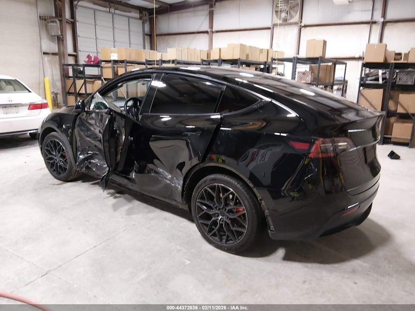 2022 Tesla Model y VIN 7SAYGAEE4NF515913 IAAI salvage auction — LEFT SIDE, Salvage (Alabama), sold $6,900 on 2026-07-13 (photo 3)