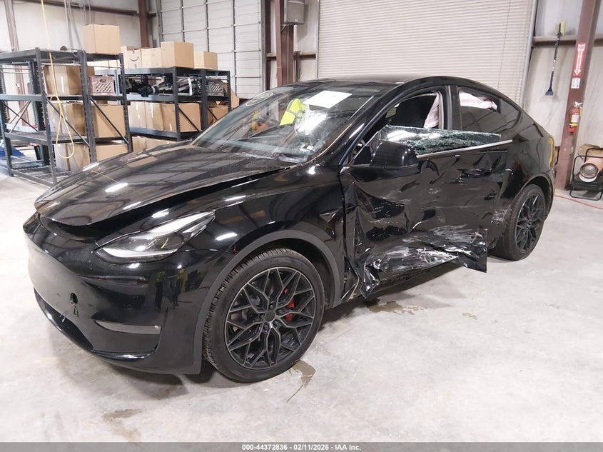 2022 Tesla Model y VIN 7SAYGAEE4NF515913 IAAI salvage auction — LEFT SIDE, Salvage (Alabama), sold $6,900 on 2026-07-13 (photo 6)