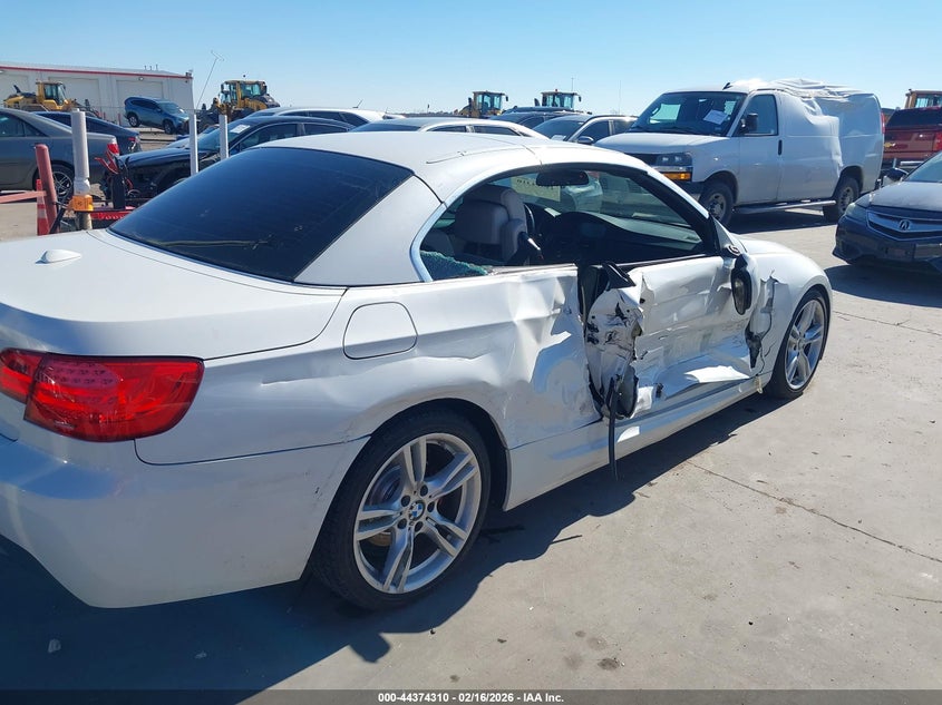 2012 BMW 3er VIN WBADW3C57CE821402 IAAI salvage auction — RIGHT SIDE, Salvage Title, sold $800 on 2026-07-28 (photo 6)