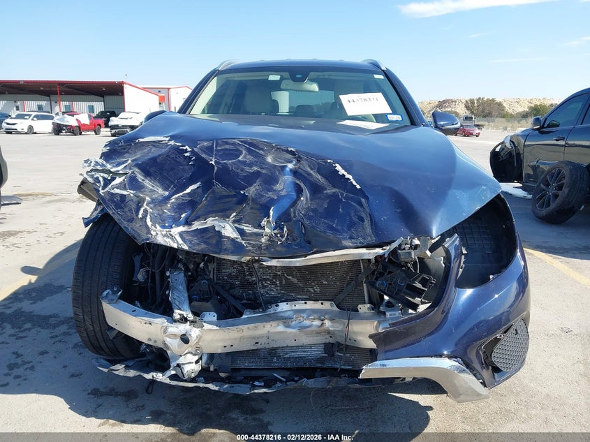 2017 Mercedes-benz Glc VIN WDC0G4JB8HV008147 IAAI salvage auction — FRONT END, Salvage Title, sold $2,850 on 2026-07-16 (photo 6)