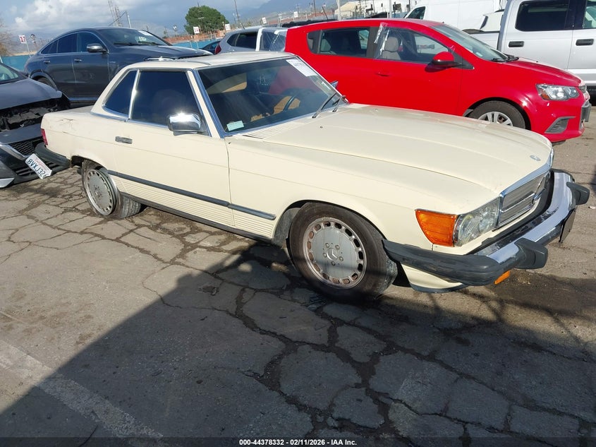 1987 Mercedes-benz 560 VIN WDBBA48D8HA057846 — IAAI salvage auction photo