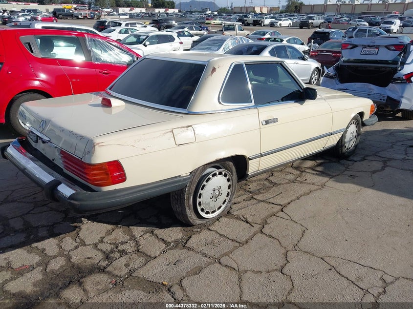 1987 Mercedes-benz 560 VIN WDBBA48D8HA057846 IAAI salvage auction — REAR END, Salvage (California), sold $8,700 on 2026-07-22 (photo 4)