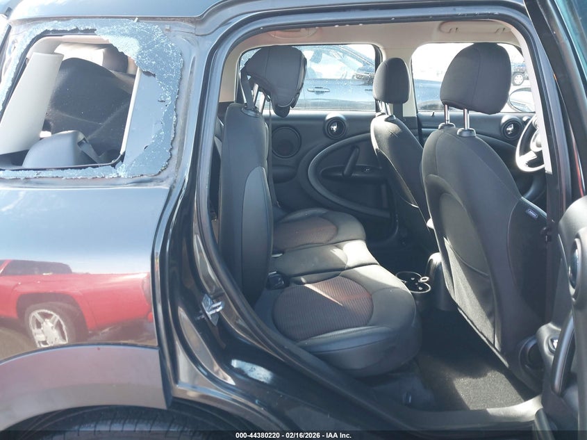 2015 Mini Countryman VIN WMWZC5C50FWP47068 IAAI salvage auction — FRONT & REAR, Salvage Title, sold $1,700 on 2026-08-04 (photo 8)