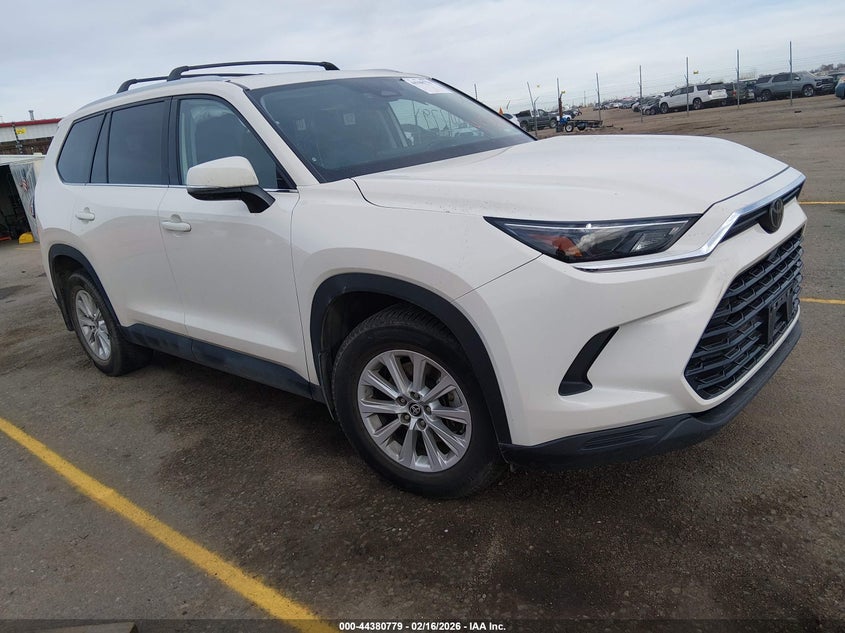 2024 Toyota Highlander VIN 5TDAAAB56RS007674 IAAI salvage auction — LEFT SIDE, Salvage (Colorado), sold $7,100 on 2026-07-07 (photo 1)