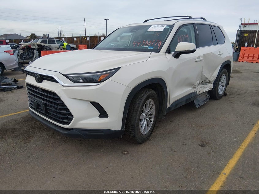 2024 Toyota Highlander VIN 5TDAAAB56RS007674 IAAI salvage auction — LEFT SIDE, Salvage (Colorado), sold $7,100 on 2026-07-07 (photo 2)