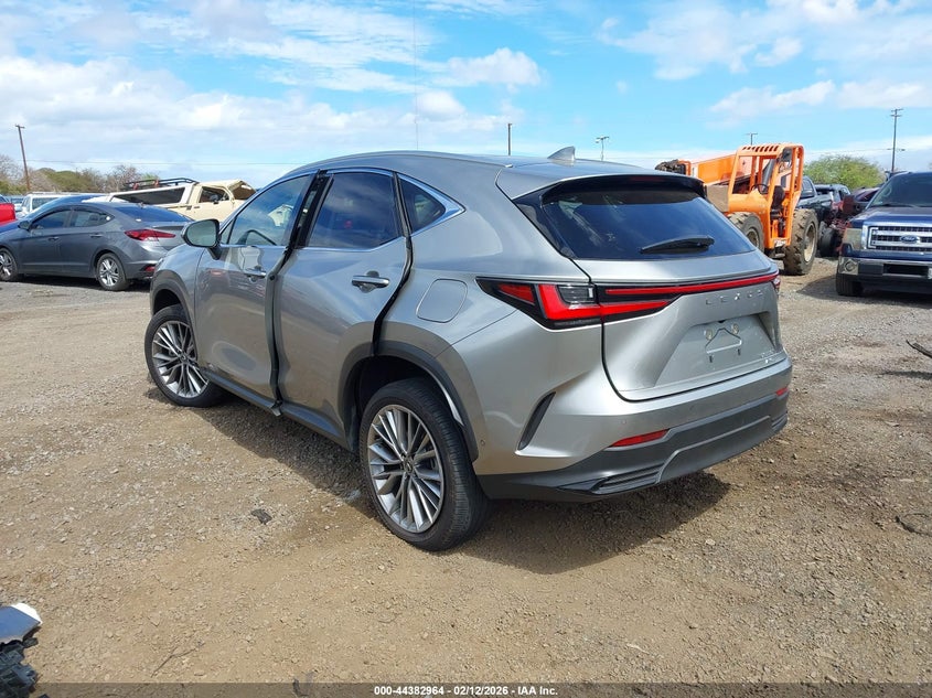 2024 Lexus Nx 350h VIN JTJHKCEZXR2032099 IAAI salvage auction — RIGHT SIDE, Salvage (Hawaii), sold $3,225 on 2026-07-21 (photo 3)