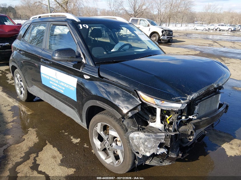 2025 Hyundai Venue VIN KMHRC8A39SU406467 IAAI salvage auction — FRONT & REAR, Salvage Title, sold $1,050 on 2026-07-27 (photo 1)