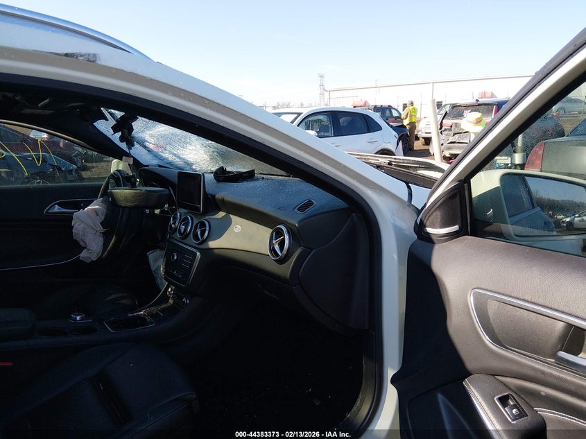 2016 Mercedes-benz Gla-klasse VIN WDCTG4EB7GJ224889 IAAI salvage auction — FRONT END, Salvage Title, sold $525 on 2026-07-15 (photo 5)